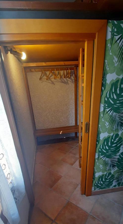 Sarika House Apartment เมสเตร ภายนอก รูปภาพ